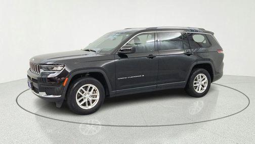 Diamond Black Crystal Pearlcoat 2021 Jeep Grand Cherokee L Laredo