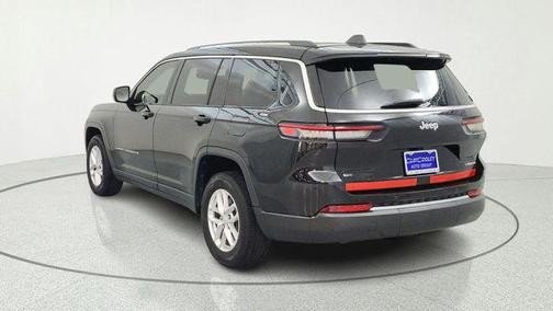 Diamond Black Crystal Pearlcoat 2021 Jeep Grand Cherokee L Laredo