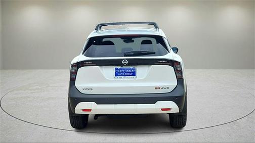 2026 Nissan Kicks SR