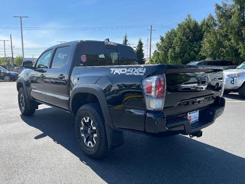 Photo 5 of 33 of 2022 Toyota Tacoma TRD Off Road