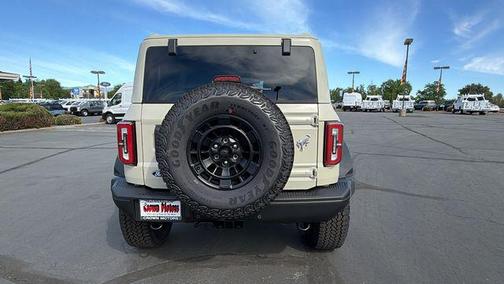 Desert Sand 2026 Ford Bronco Badlands