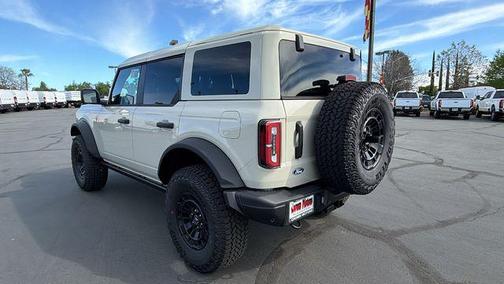 Desert Sand 2026 Ford Bronco Badlands