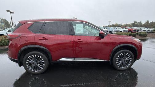 2025 Nissan Rogue Platinum