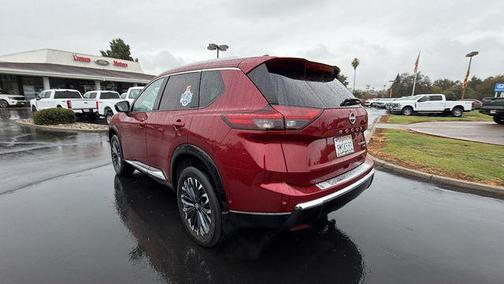 2025 Nissan Rogue Platinum