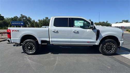 2025 Ford F-250 Platinum