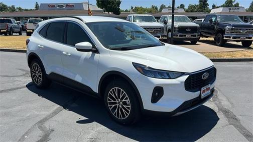 2025 Ford Escape SE