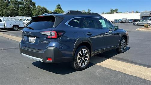 2024 Subaru Outback Touring XT