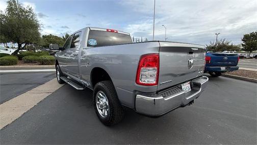 2022 RAM 2500 Big Horn Crew Cab 4x4 6'4' Box