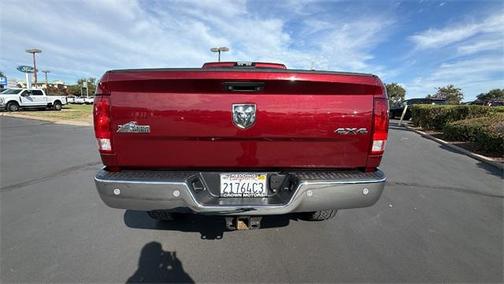 2018 RAM 2500 Big Horn Crew Cab 4x4 8' Box