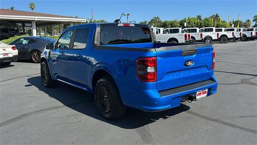 2025 Ford Maverick Lobo Standard