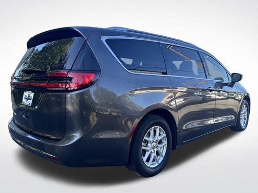 2021 Chrysler Pacifica Touring-L