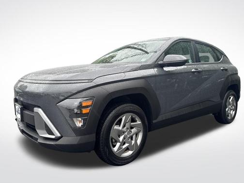 2025 Hyundai KONA SE