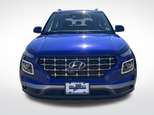 2022 Hyundai VENUE Limited