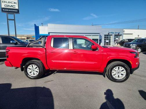 2022 Nissan Frontier SV