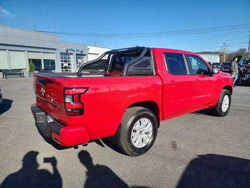 2022 Nissan Frontier SV