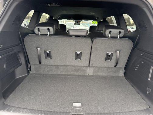 2026 GMC Acadia AT4 AWD