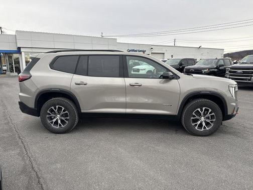 2026 GMC Acadia AT4 AWD