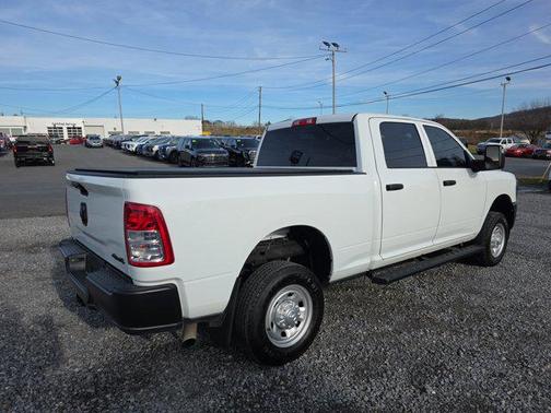 2024 RAM 2500 Tradesman Crew Cab 4x4 6'4' Box
