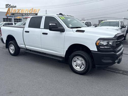 2024 RAM 2500 Tradesman Crew Cab 4x4 6'4' Box