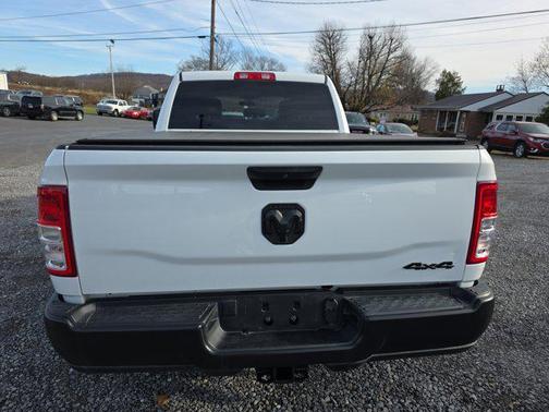 2024 RAM 2500 Tradesman Crew Cab 4x4 6'4' Box