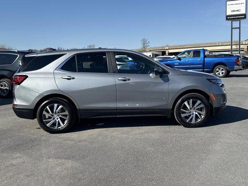 Sterling Gray Metallic 2024 Chevrolet Equinox 1LT