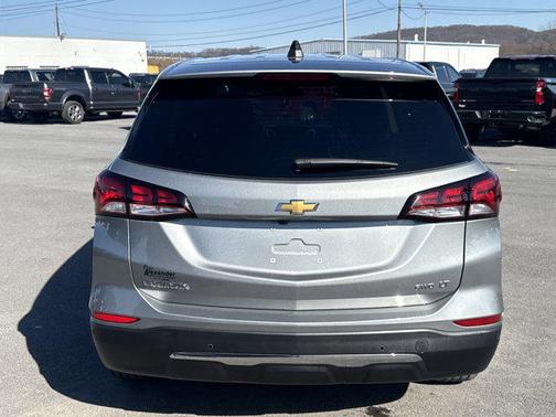 Sterling Gray Metallic 2024 Chevrolet Equinox 1LT