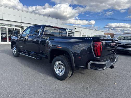 2026 GMC Sierra 3500 SLE