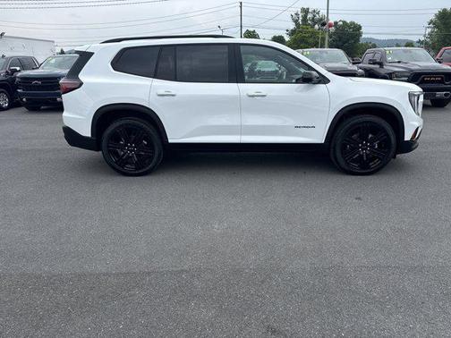 2025 GMC Acadia FWD Elevation