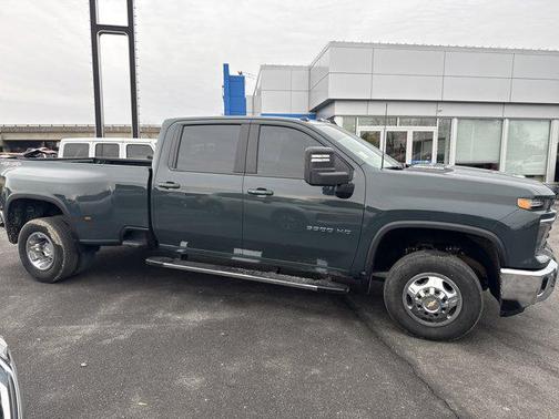 2025 Chevrolet Silverado 3500 LT