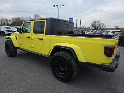 2023 Jeep Gladiator Overland