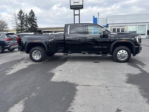 2026 GMC Sierra 3500 Denali