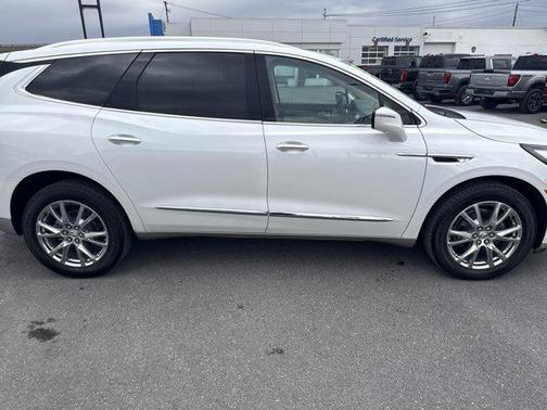 2023 Buick Enclave Premium AWD
