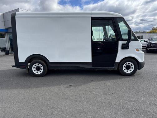 2025 Chevrolet BrightDrop 400 eAWD 400
