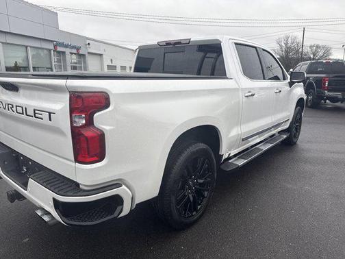 2022 Chevrolet Silverado 1500 High Country