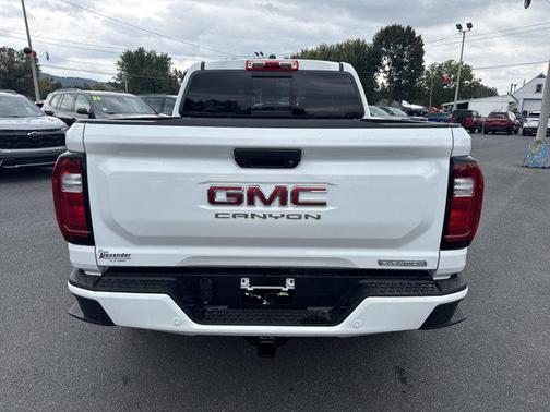 2025 GMC Canyon Elevation