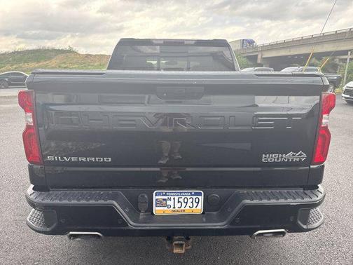 Black 2019 Chevrolet Silverado 1500 High Country
