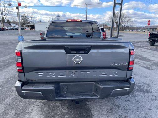 2023 Nissan Frontier SV