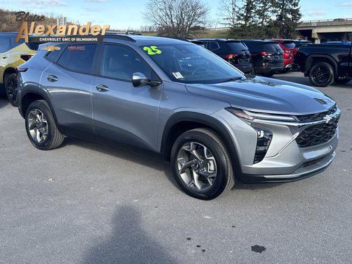 2025 Chevrolet Trax LT