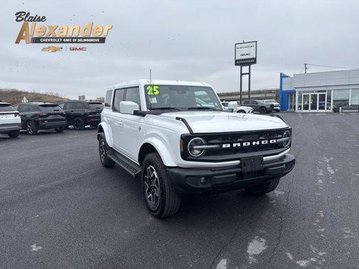 2025 Ford Bronco Outer Banks
