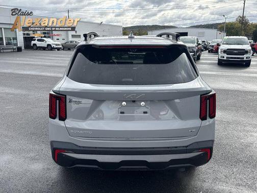 2024 Kia Sorento SX