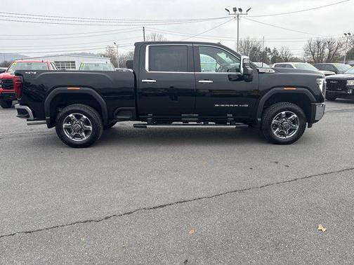 2026 GMC Sierra 2500 SLT
