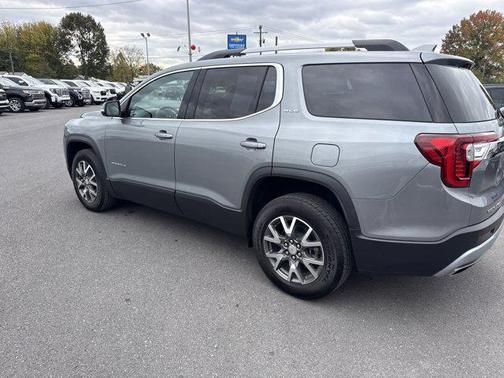 2023 GMC Acadia AWD SLE