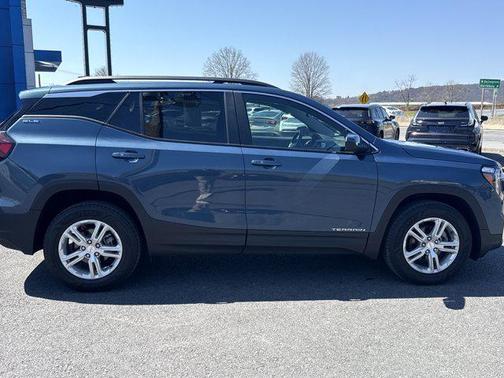 Downpour Metallic 2024 GMC Terrain SLE