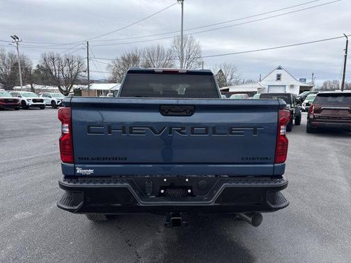 2026 Chevrolet Silverado 2500 Custom