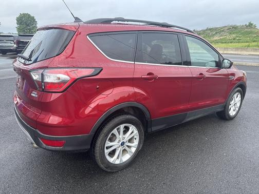 Ruby Red Metallic Tinted Clearcoat 2018 Ford Escape SEL