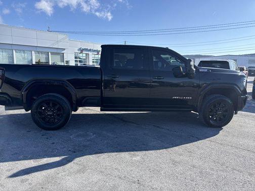 2024 GMC Sierra 2500 AT4