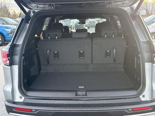 2026 GMC Acadia Elevation AWD