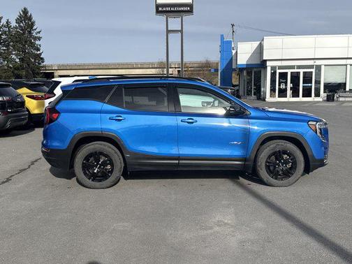 2024 GMC Terrain AWD AT4