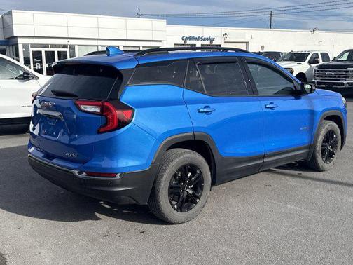 2024 GMC Terrain AWD AT4