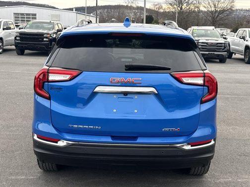 2024 GMC Terrain AWD AT4